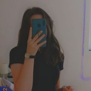 Meet your Posher, Camille